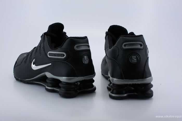 Remise d or et noir Nike Shox NZ (5)